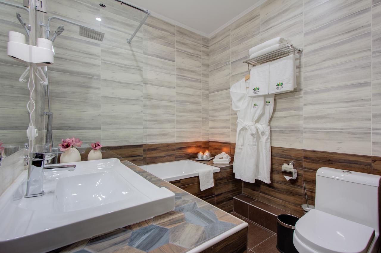 Olive Hotel Bishkek Exterior foto